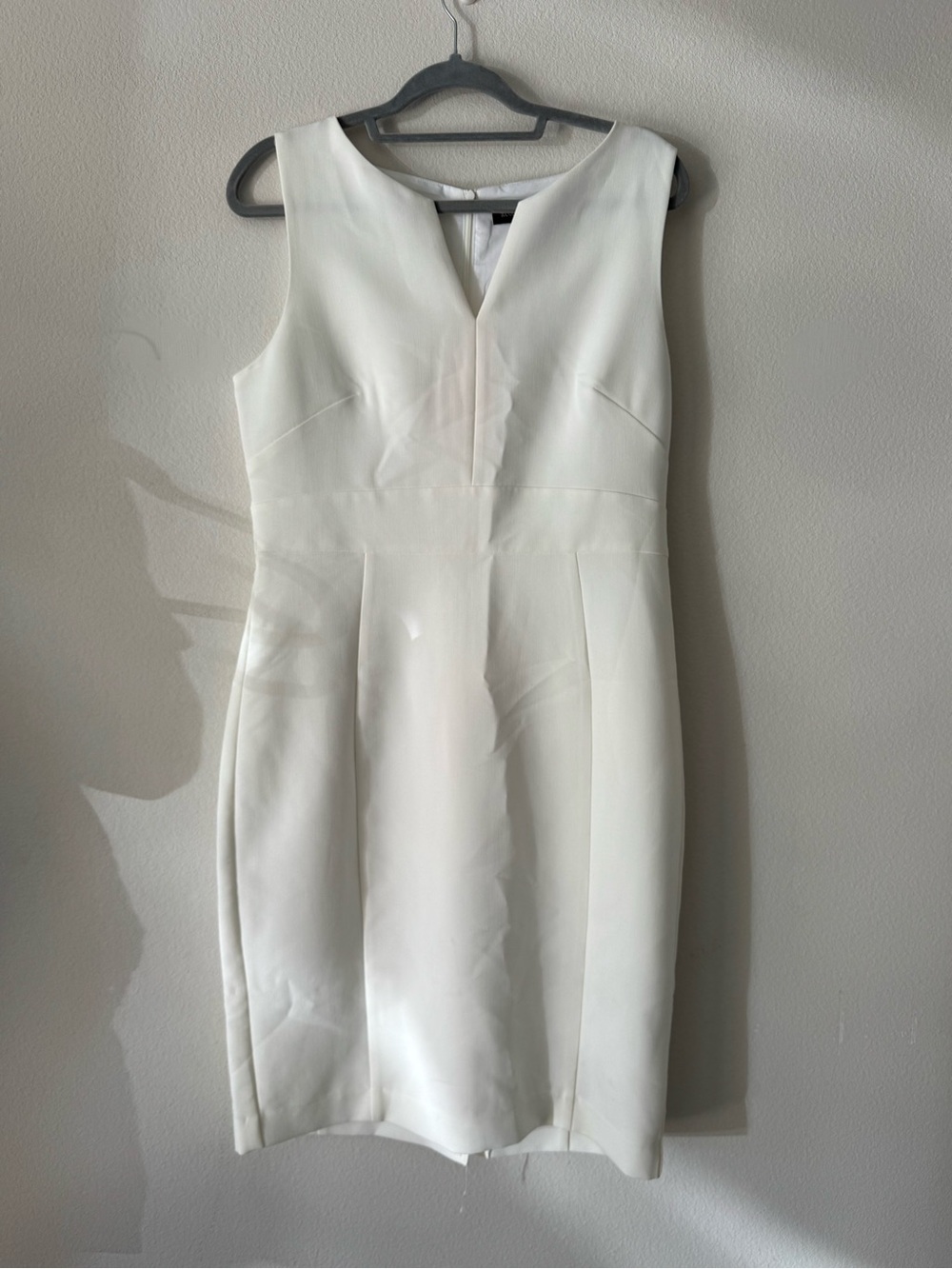 Classic White Sleeveless Sheath Dress